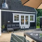 2 Bedroom Beautiful In Nykobing Sj * Nykøbing Sjælland