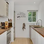 2 Bedroom Beautiful In Nykobing Sj בית נופש
